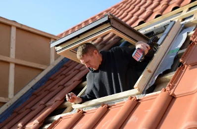 Pose de fenêtres de toit Velux à Puceul